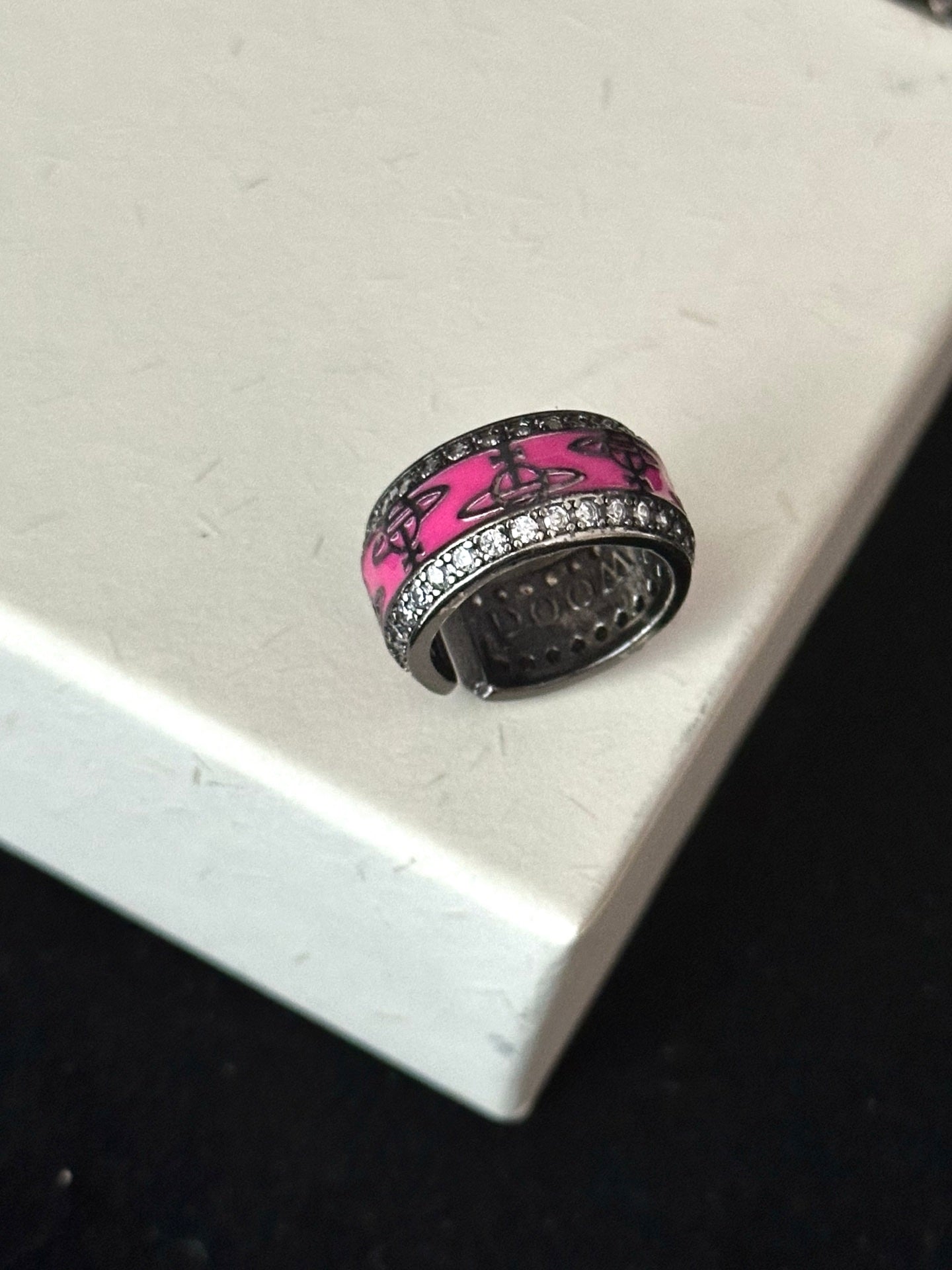 ASLOP TREASURE Hot Pink Saturn Ring – detail photo 4