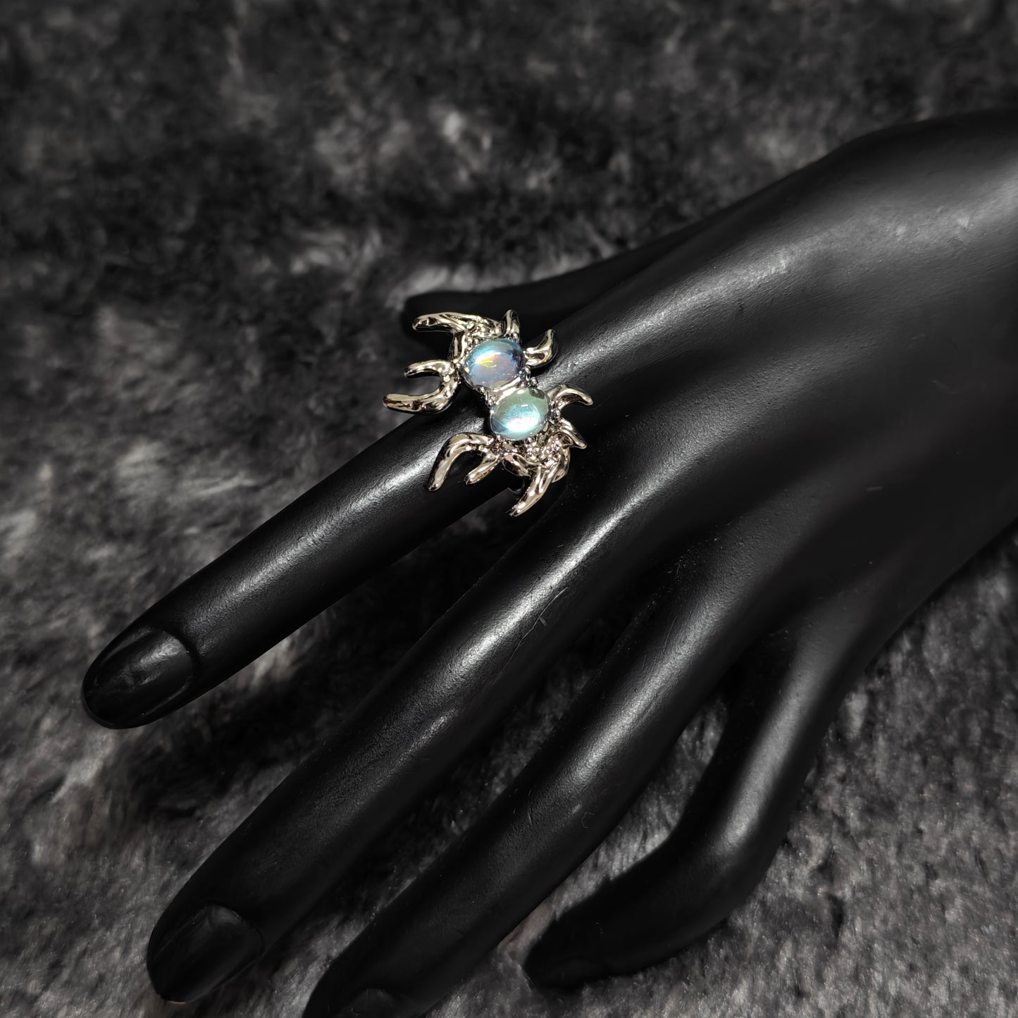 monster ring alternative dark style jewelry