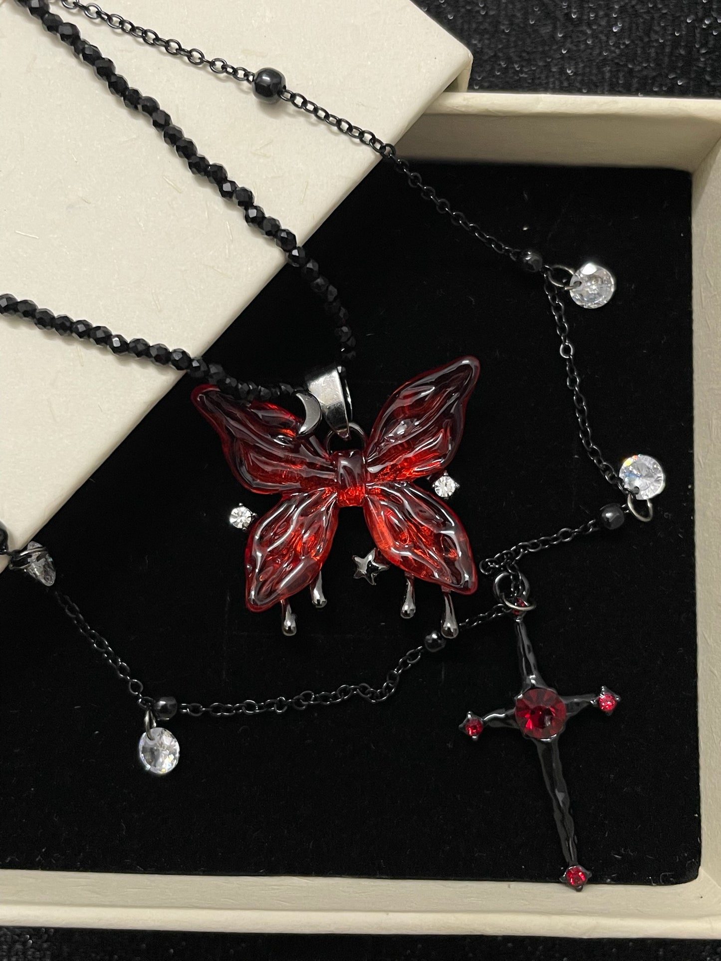 ASLOP TREASURE Gothic Butterfly & Cross Layered Necklace – detail photo 6