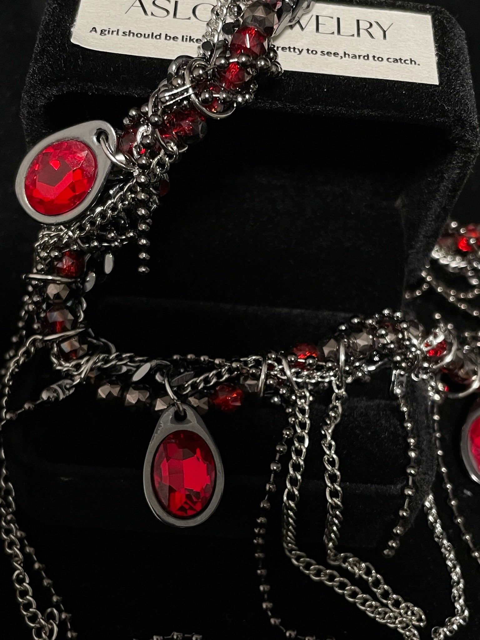 ASLOP TREASURE Gothic Red Gem Layered Necklace – detail photo 3
