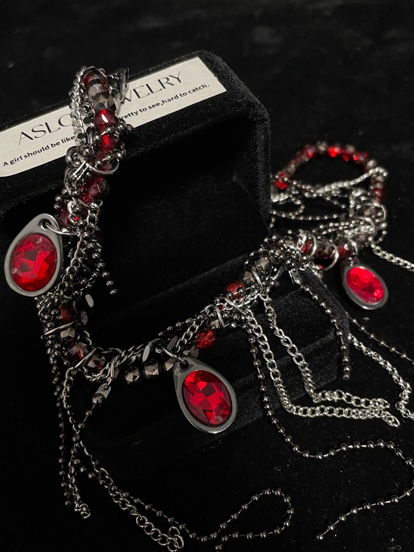ASLOP TREASURE Gothic Red Gem Layered Necklace – detail photo 4