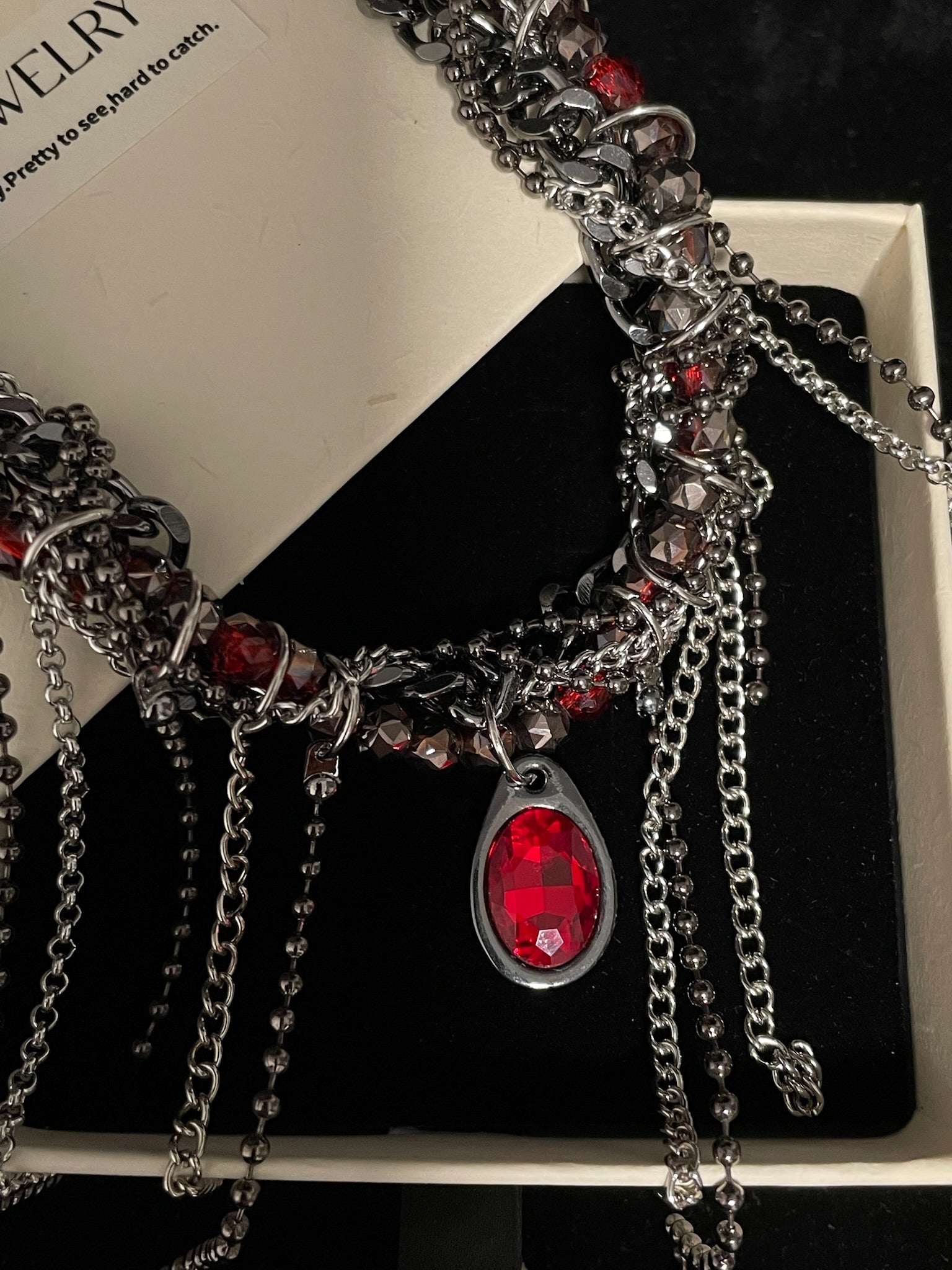 ASLOP TREASURE Gothic Red Gem Layered Necklace – detail photo 2