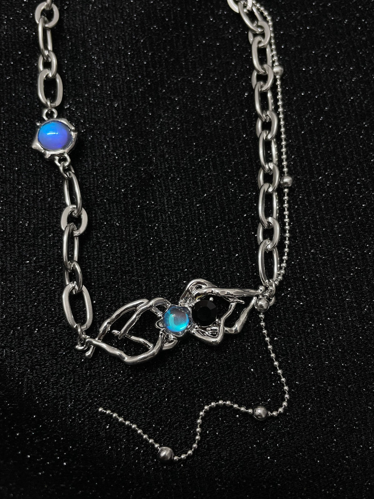 ASLOP TREASURE Moonlit Cat's Eye Spider Necklace – additional necklace product photo in gift box