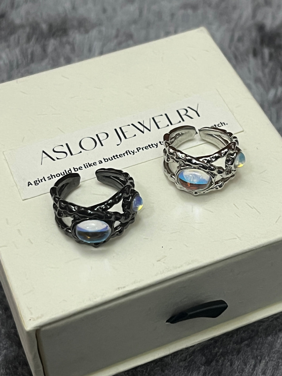 Dark & Light Ring, Dark and Light colorways close-up in hand