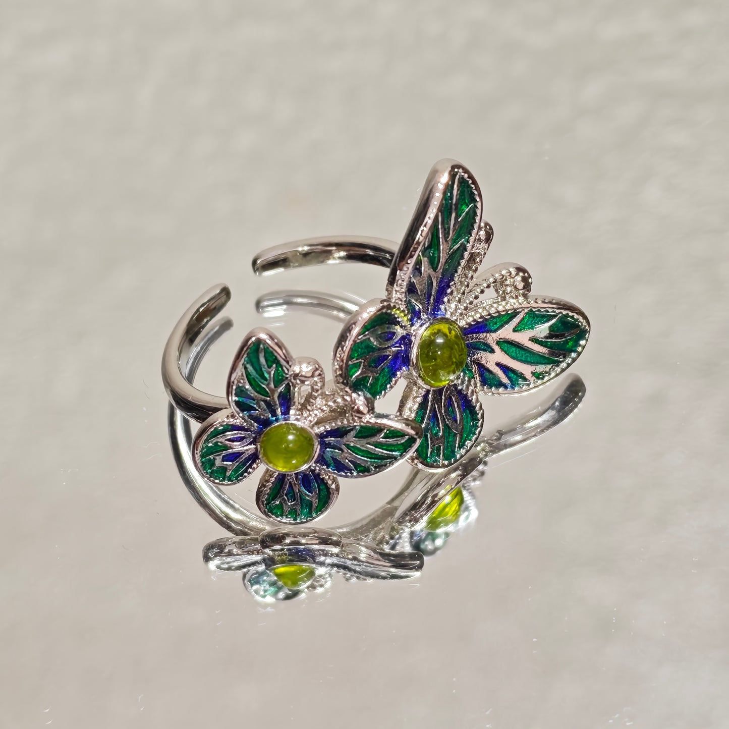 green butterfly ring boho vintage style