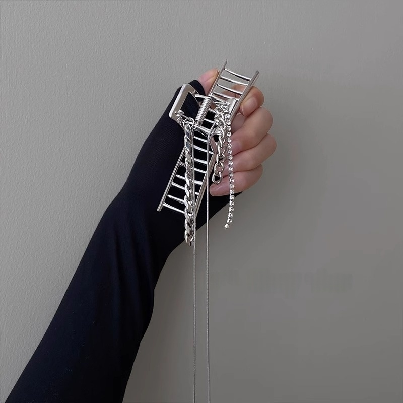 chain hair clip punk alternative style