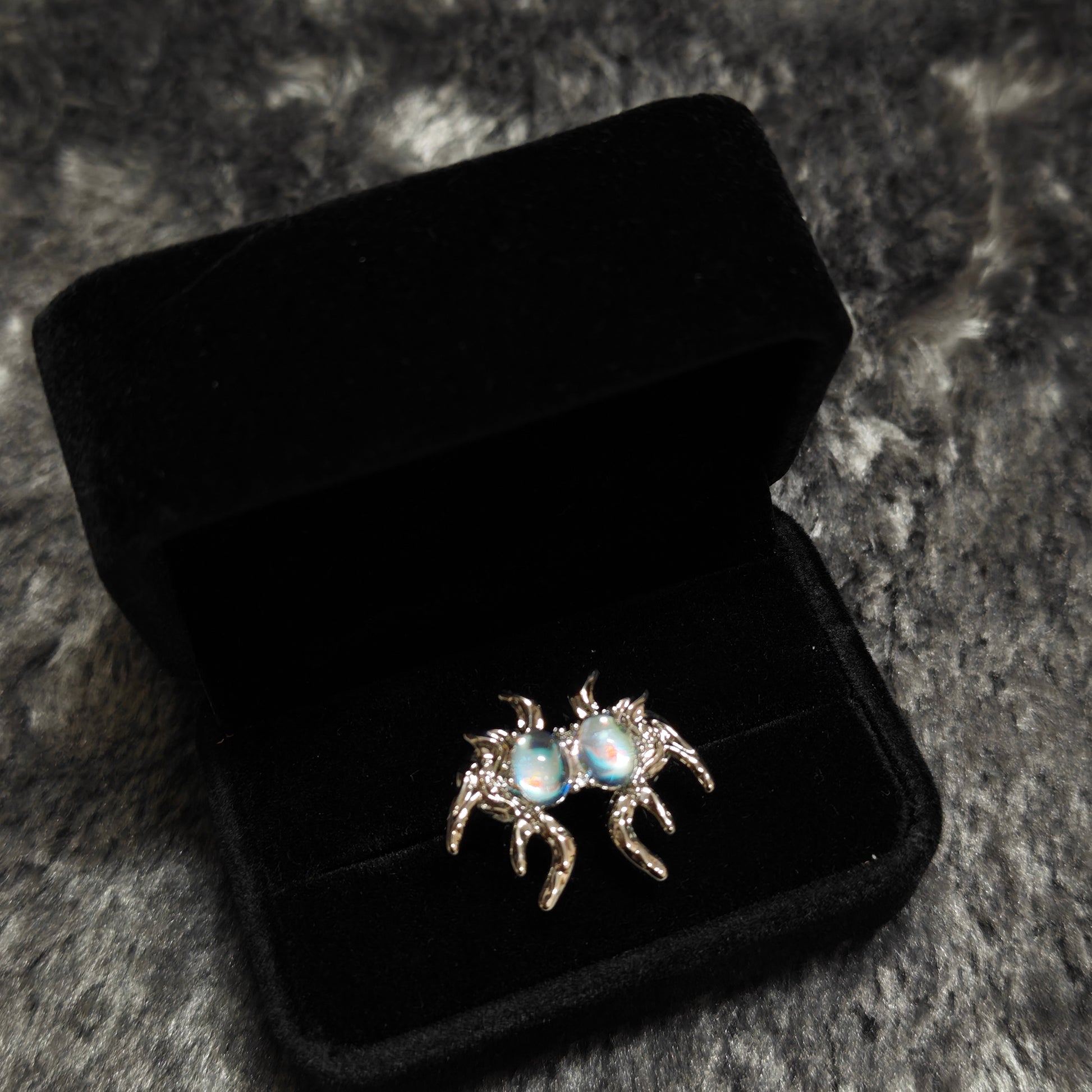 unique creature ring grunge statement style