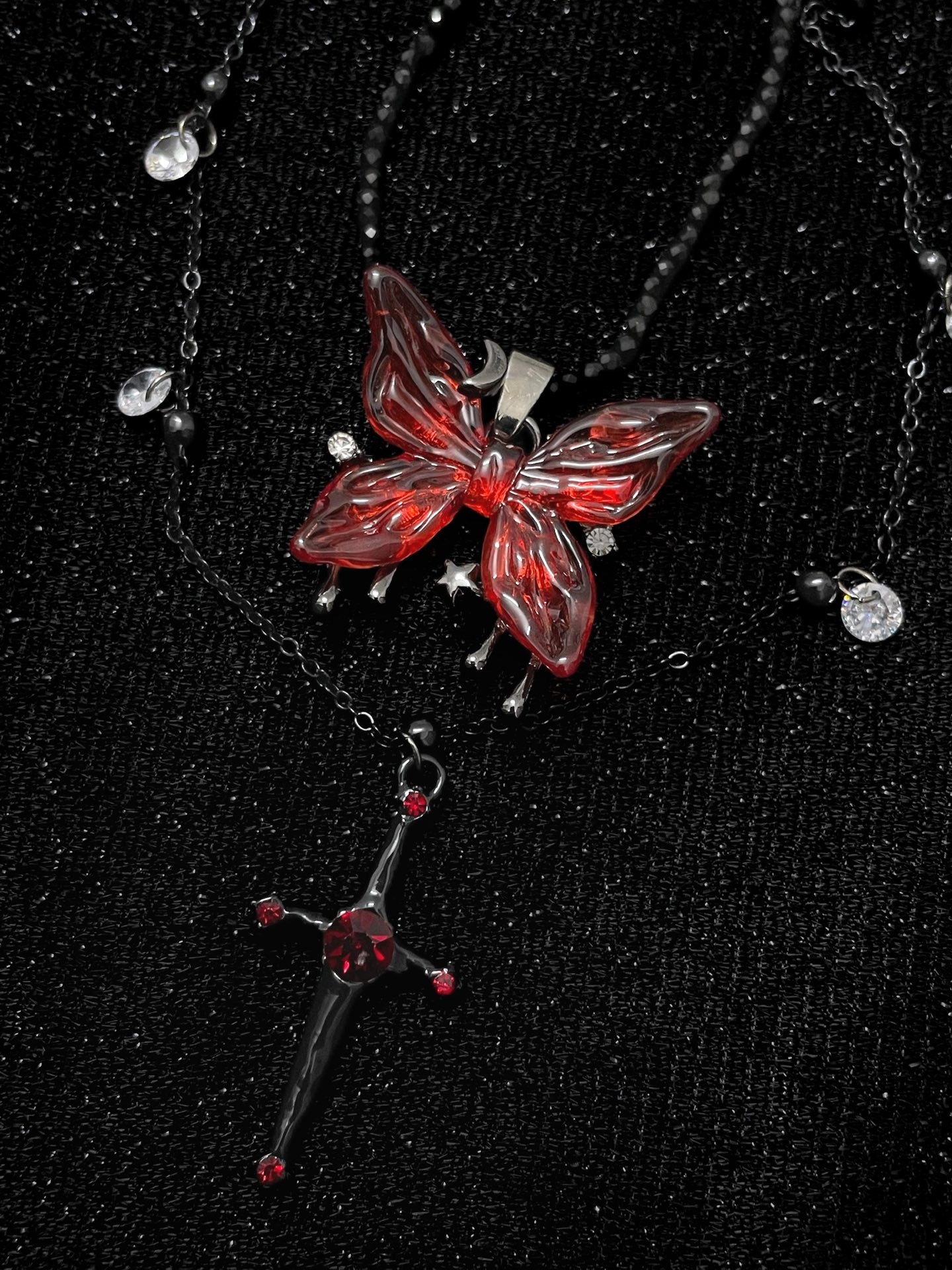 ASLOP TREASURE Gothic Butterfly & Cross Layered Necklace – detail photo 3