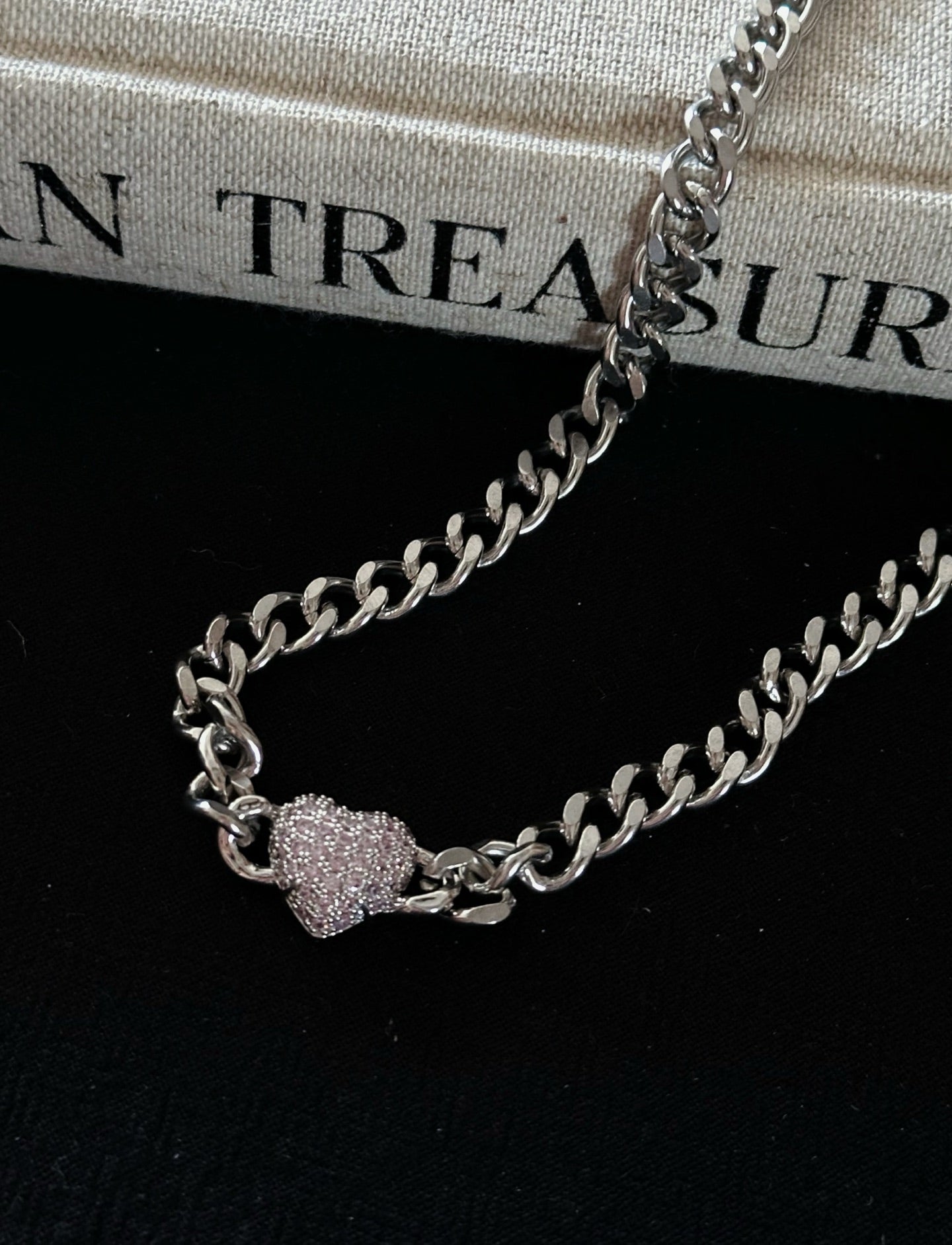 ASLOP TREASURE Pink Pavé Heart Necklace – necklace product photo
