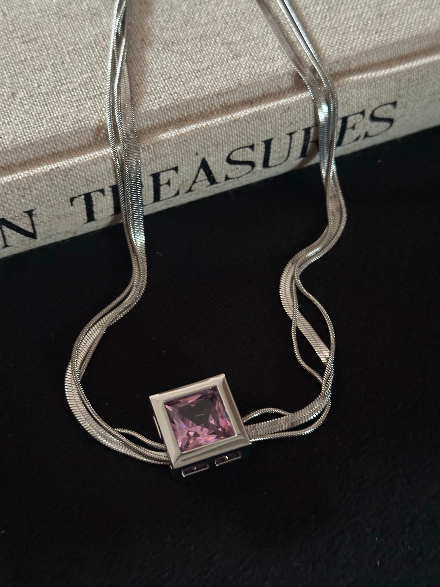 ASLOP TREASURE Pink Sugar Cube Layered Necklace – necklace product photo