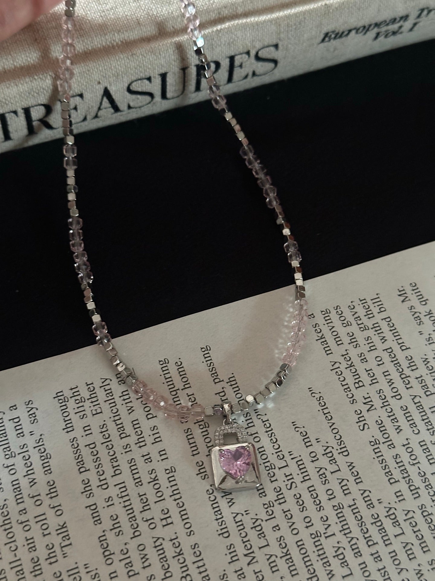 ASLOP TREASURE Pink Beaded Stone Necklace – necklace product photo