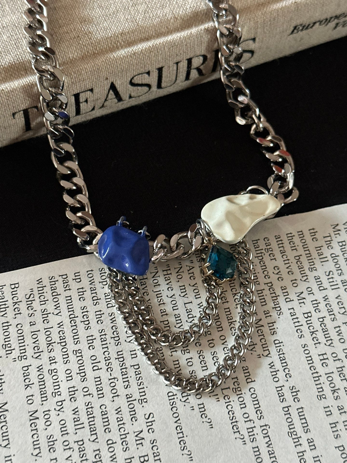 ASLOP TREASURE Signature Sculptural Necklace – necklace product photo