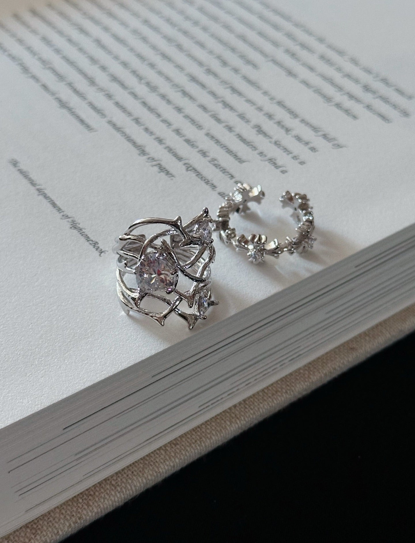 ASLOP TREASURE Hollow Wide Statement Ring – ring product photo