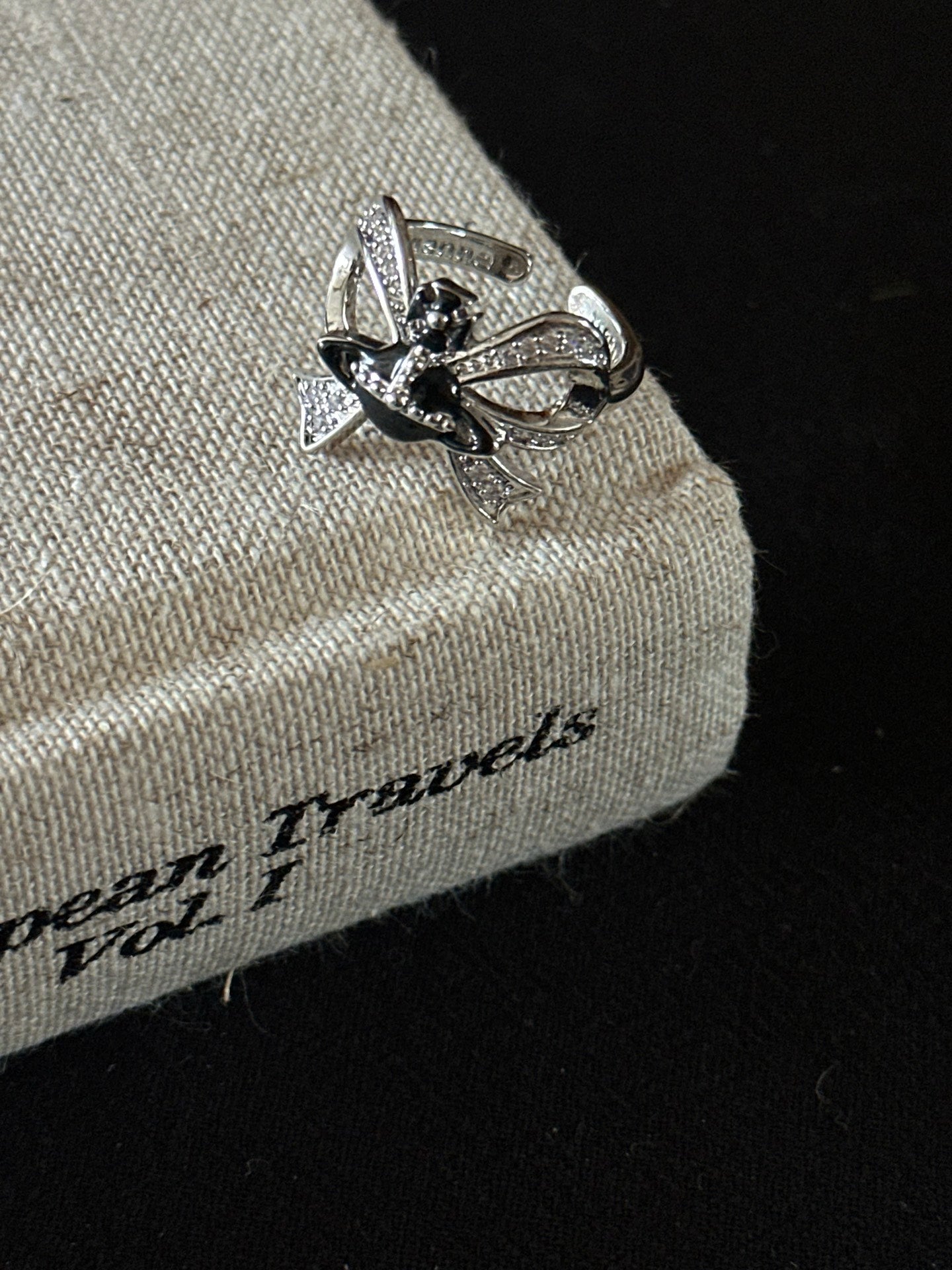 ASLOP TREASURE Bow & Saturn Ring – ring product photo