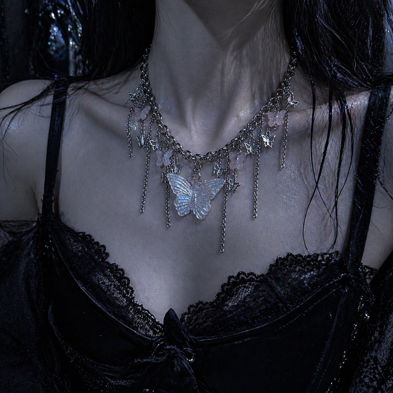 ASLOP TREASURE Butterfly Charm Tassel Necklace – detail photo 7