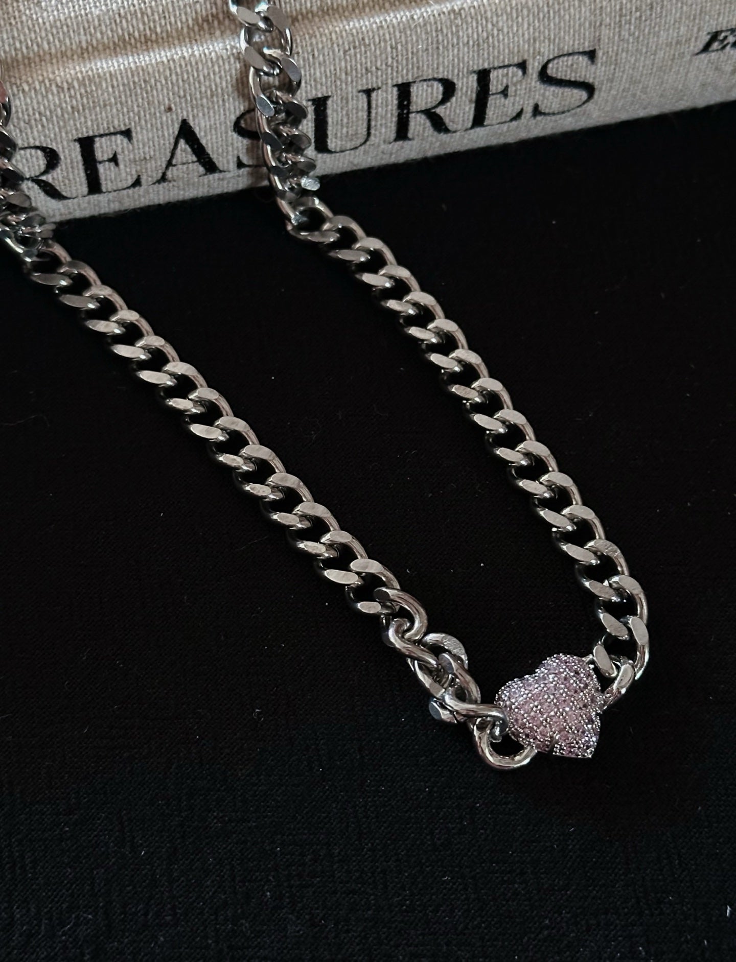 ASLOP TREASURE Pink Pavé Heart Necklace – additional necklace product photo