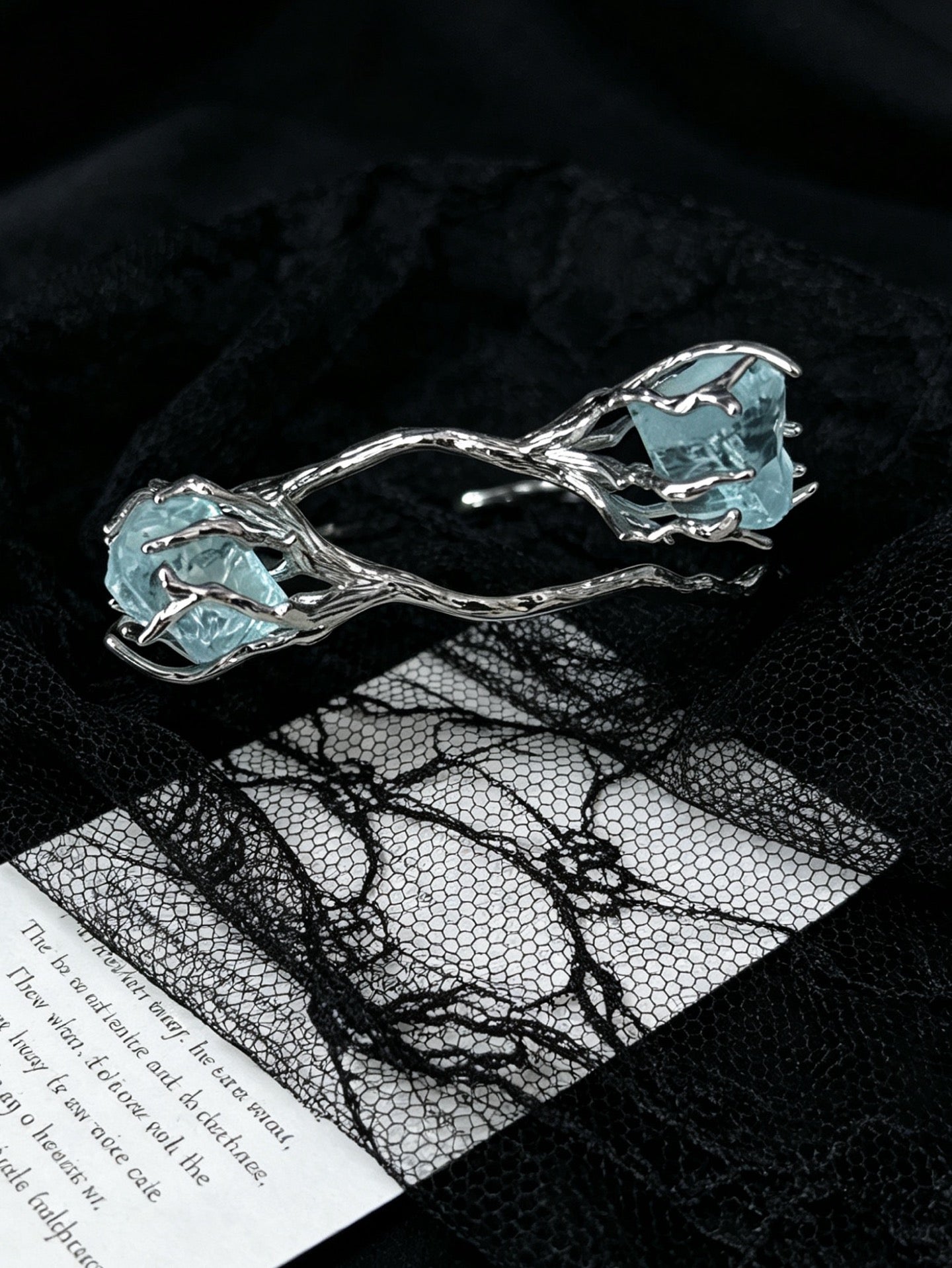 ASLOP TREASURE Twisted Vine Rough Stone Bangle Bracelet – detail photo 4