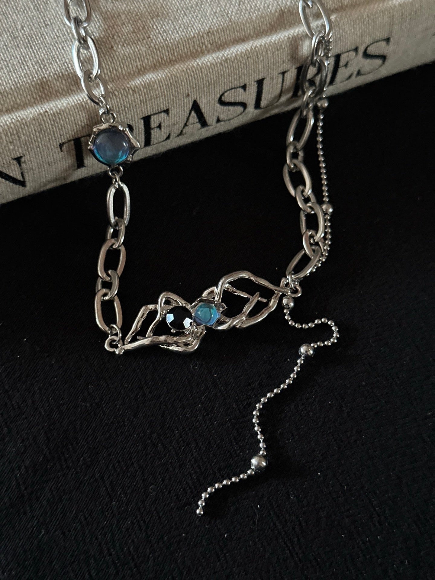 ASLOP TREASURE Moonlit Cat's Eye Butterfly Necklace – additional necklace product photo