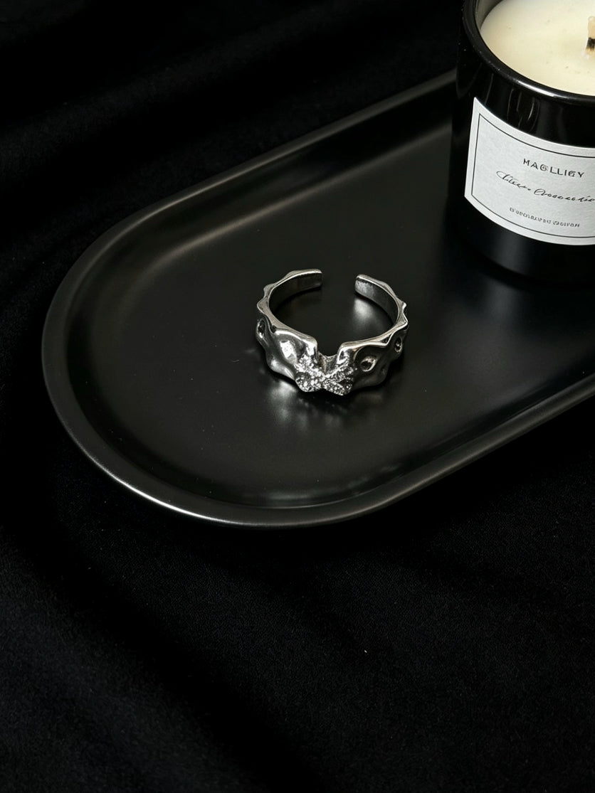 ASLOP TREASURE Molten Cross Ring – ring product photo