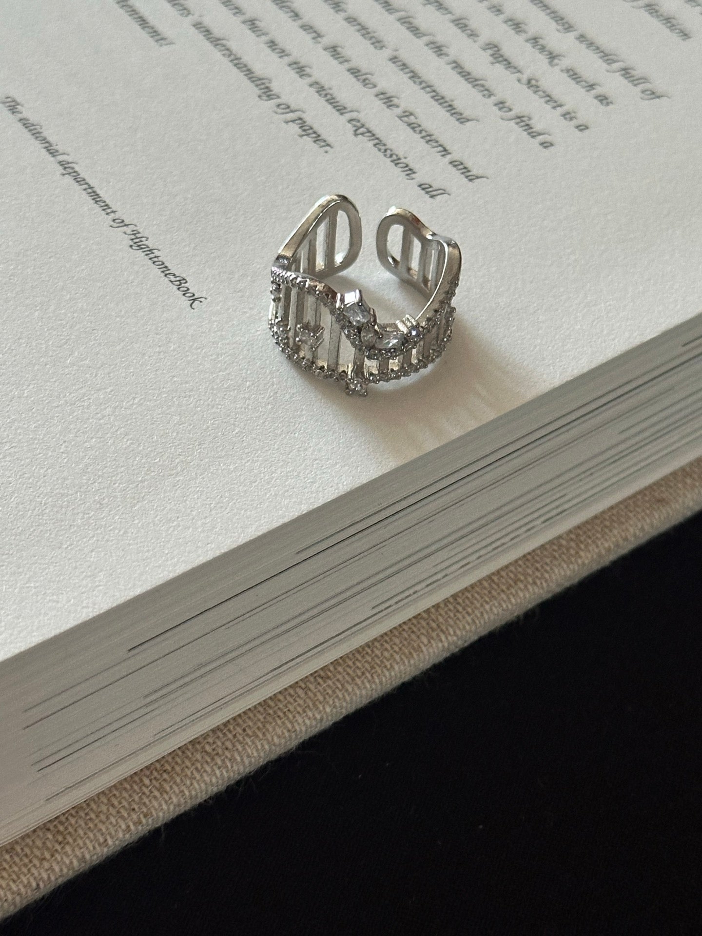 ASLOP TREASURE Crown Cutout Pavé Ring – additional ring product photo