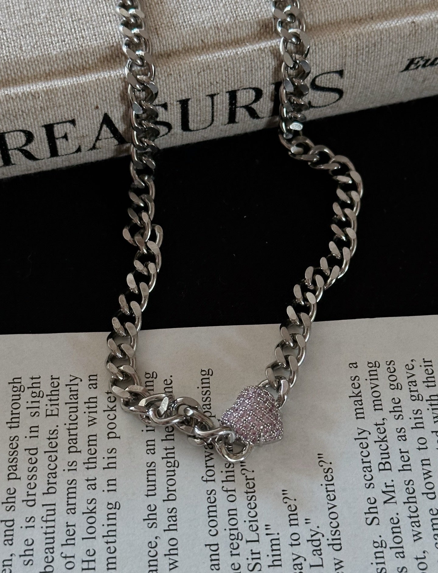 ASLOP TREASURE Pink Pavé Heart Necklace – additional necklace product photo