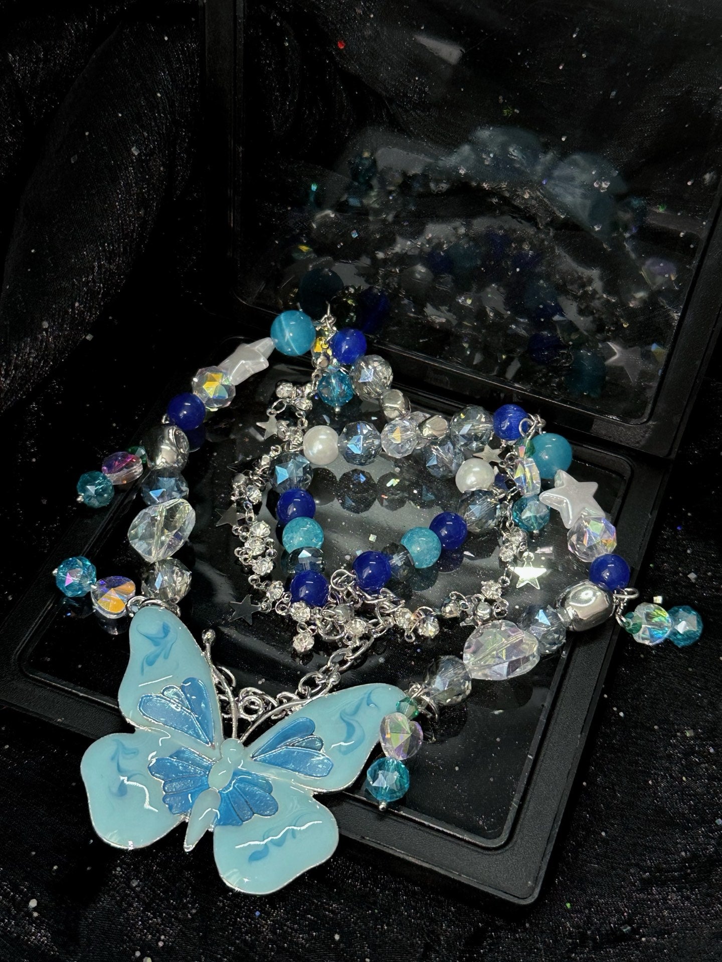 ASLOP TREASURE Blue Butterfly Beaded Necklace – detail photo 5