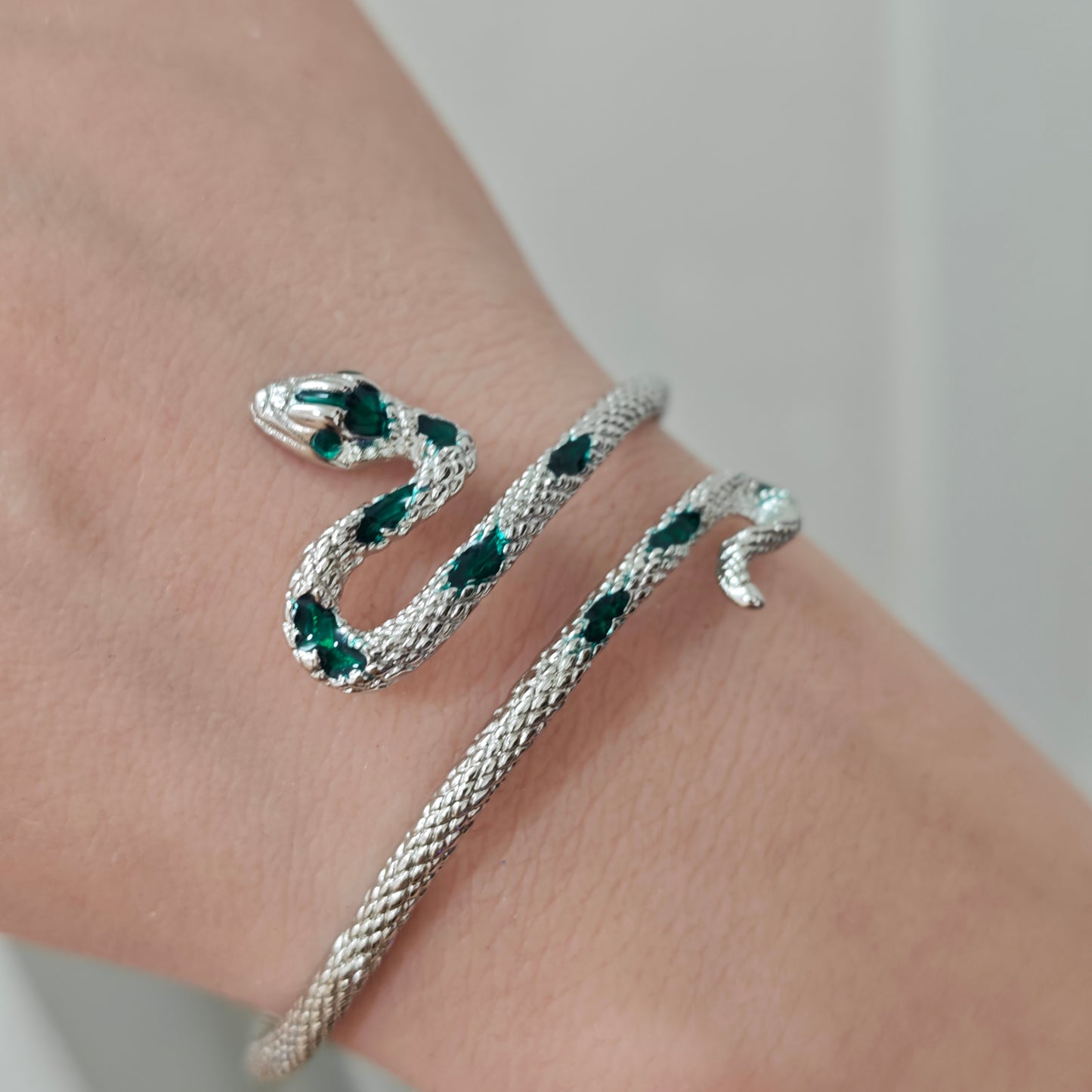 Gothic Snake Ring & Band Set detail view 4, dark finish gothic dark aesthetic
