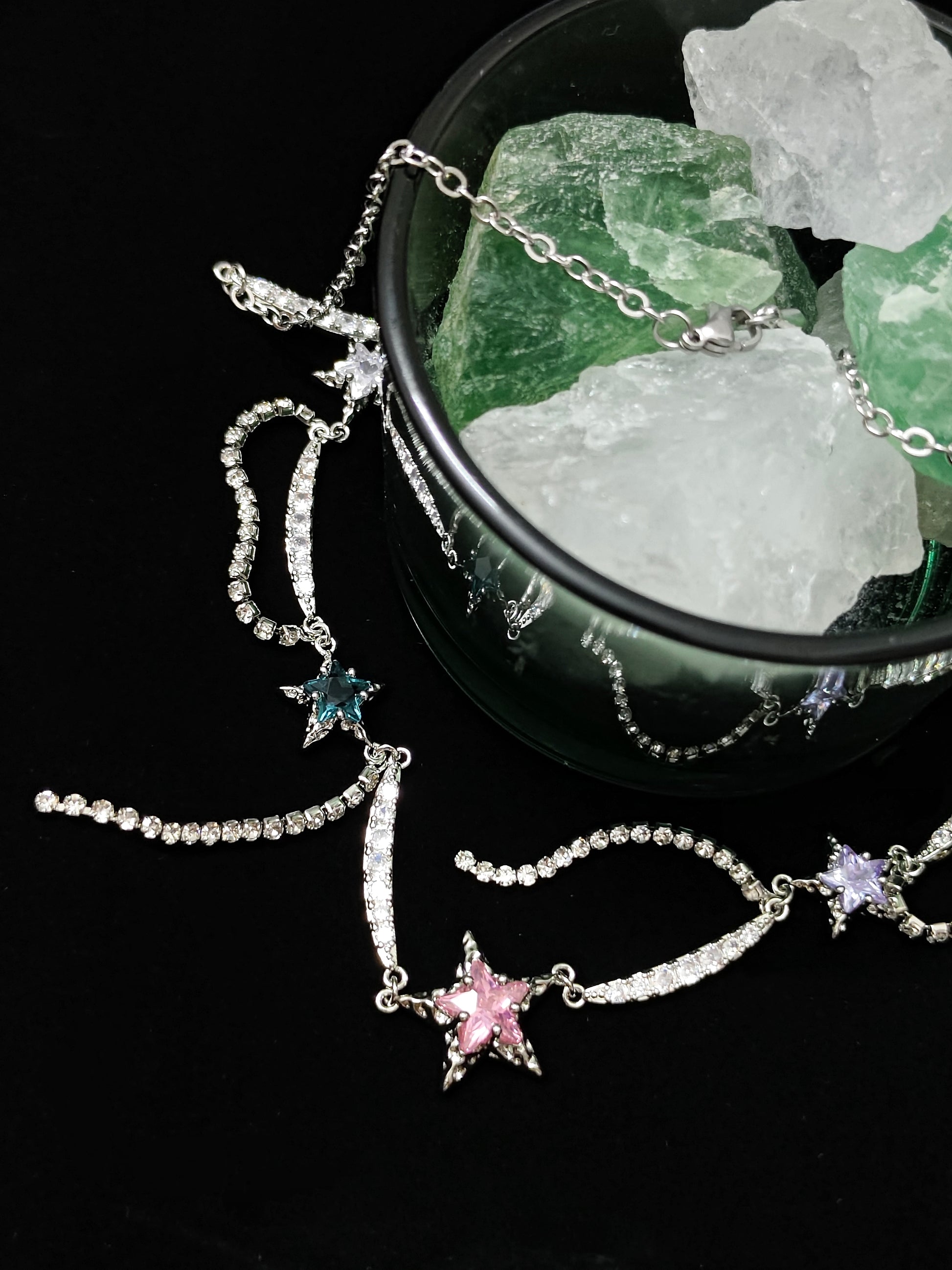 Y2K Star Rhinestone Choker Necklace - Fairy Grunge Jewelry side view detail, Y2K alternative style
